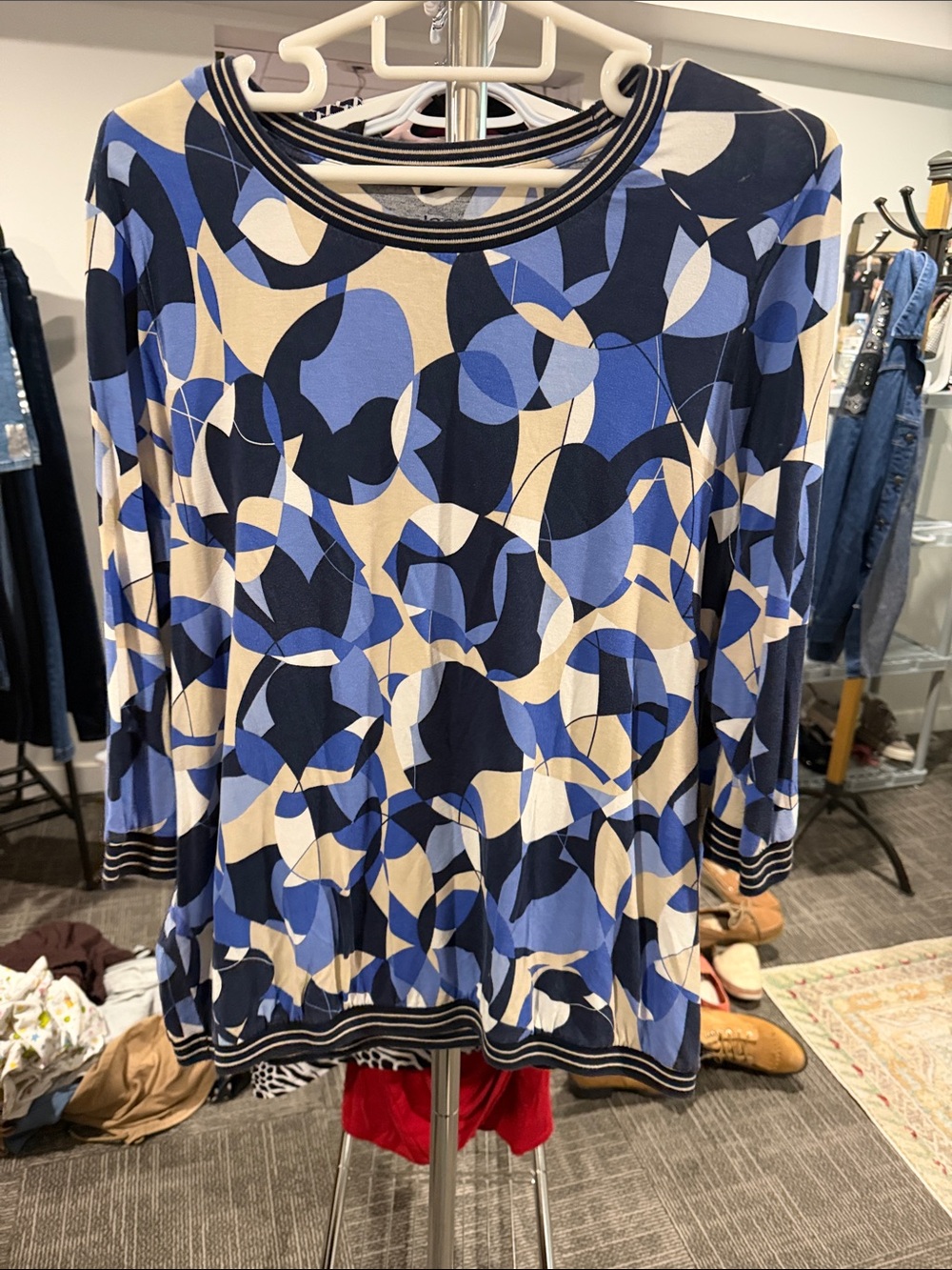 Women's Navy, blue, tan & white Geometric 3/4 sleeve top